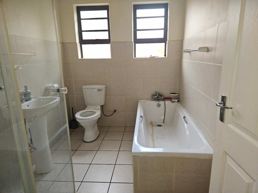 2 Bedroom Property for Sale in Retswelele Northern Cape